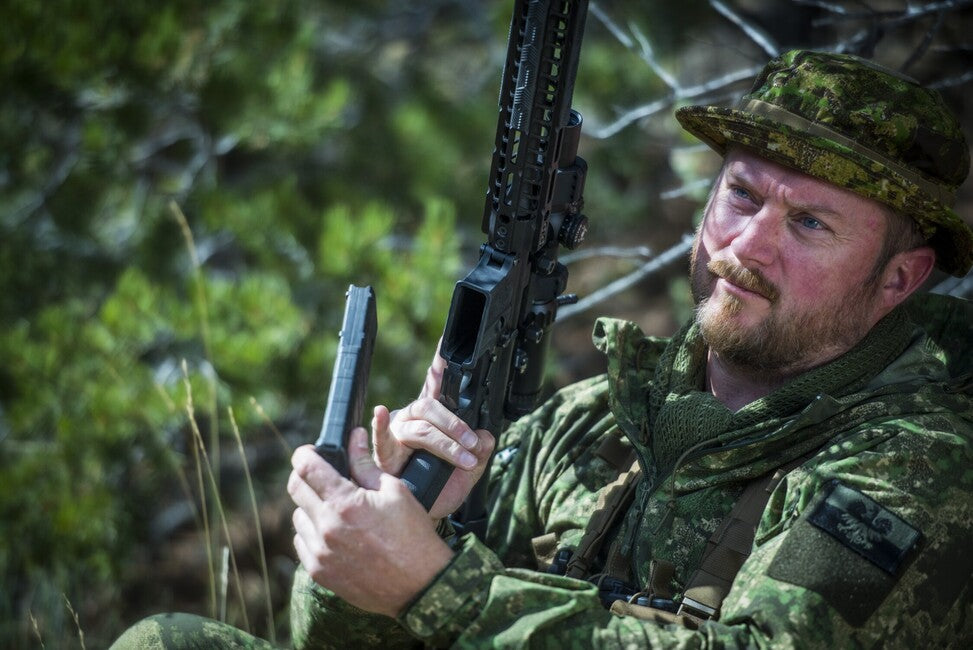 Helikon-Tex CPU pălărie PolyCotton Ripstop, EN Woodland