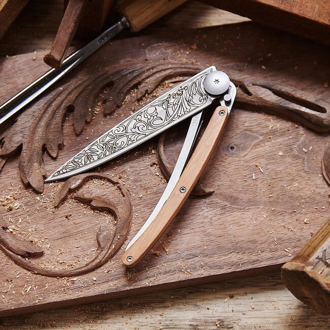 Deejo Tattoo Art nouveau briceag juniper wood