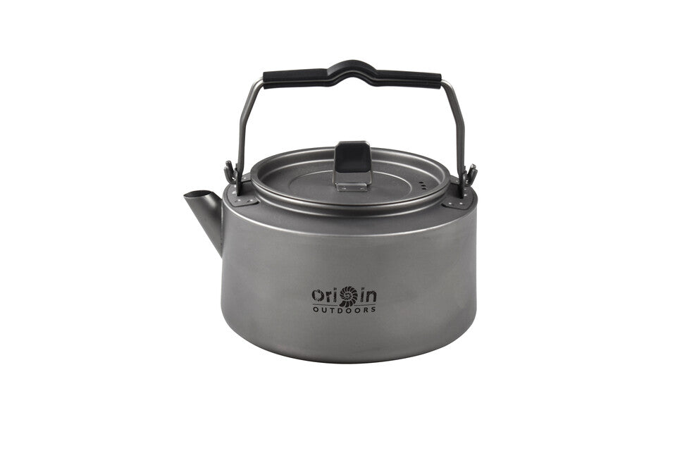 Origin Outdoors Camping Kettle ceainic din titan pentru ceai/cafea cu mânere din silicon și sită, 1,2 L