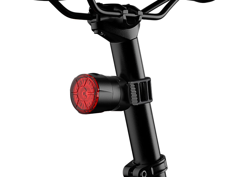 Fenix BC06R lanternă intermitentă reîncărcabilă
