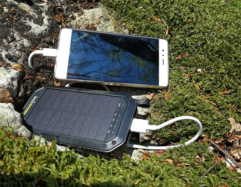 BasicNature powerbancă 8K cu încărcare solară și lumină LED, 8