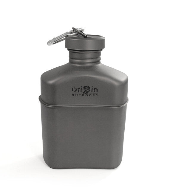 Origin Outdoors ploscă din titan cu carabinieră și geantă de transport 1 l Canteen
