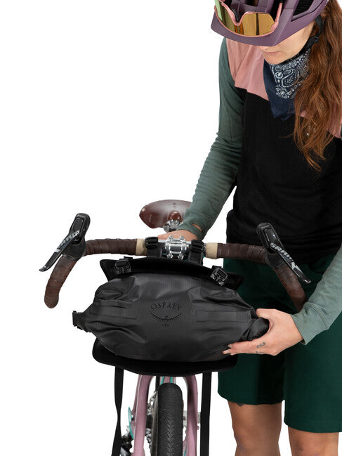OSPREY ESCAPIST HANDLEBAR BAG husă pe ghidonul bicicletei LARGE, neagră