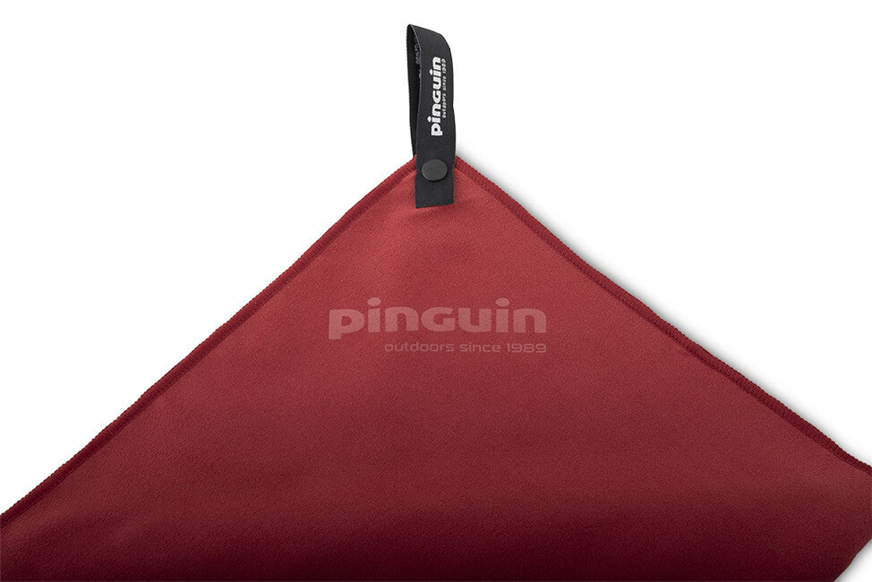 Pinguin Micro towel Logo prosop 40 x 80 cm, roșu