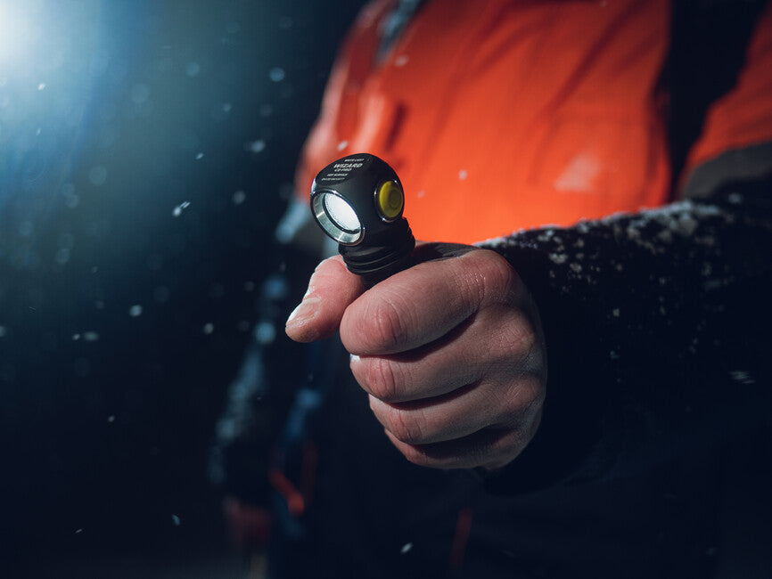 ArmyTek Wizard C2 Pro lanternă de mână LED cu suport magnetic alimentare acumulator, White, 2500 lm, 4800 h, 65