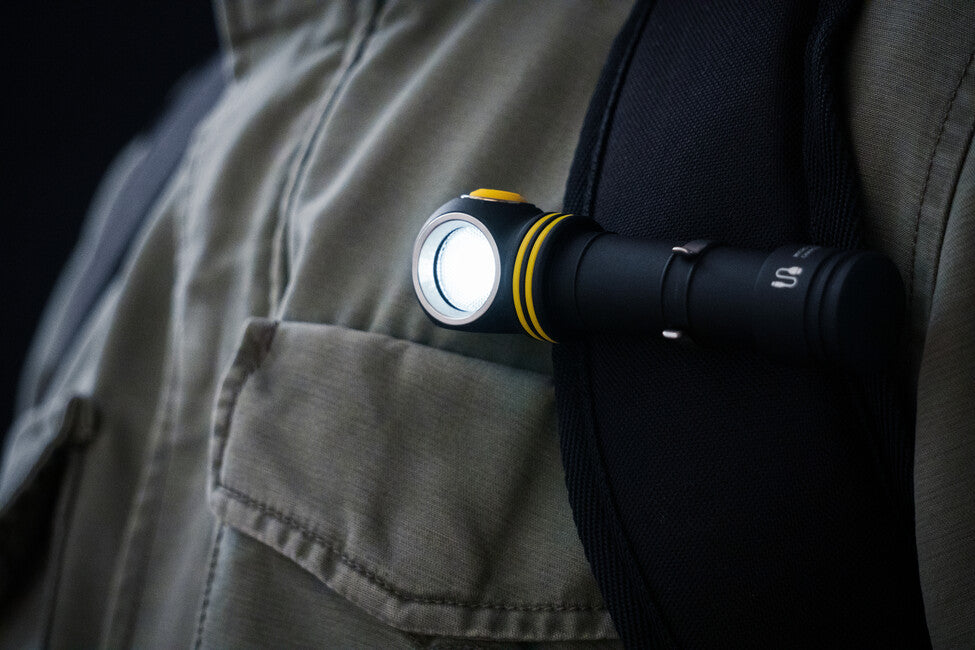 ArmyTek Elf C2 LED lanternă de mână alb rece, alimentară din acumulator, 1100 lm, 4800 h, 65 g