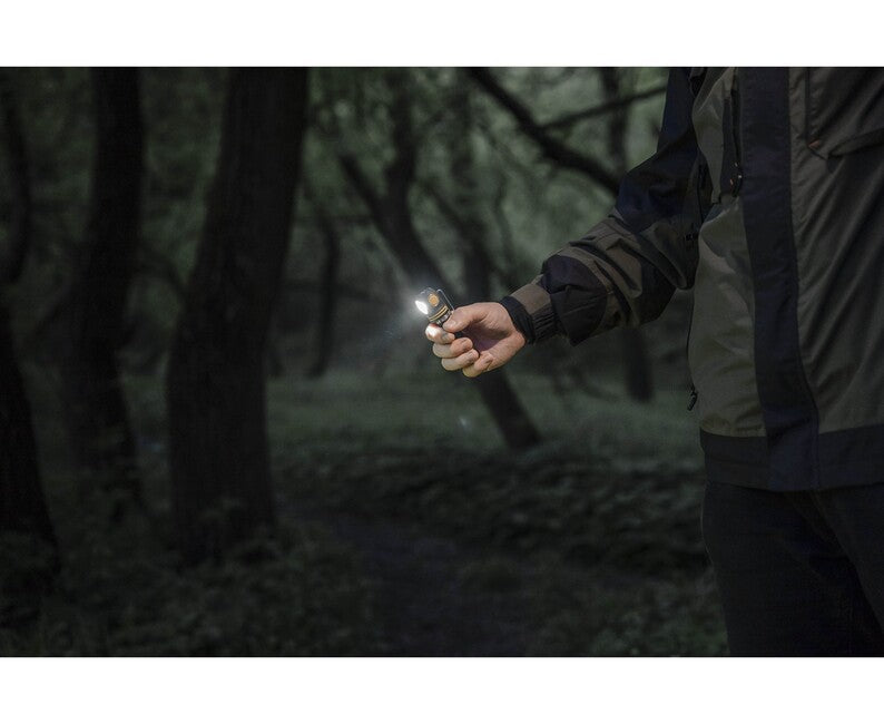 ArmyTek Elf C2 USB-C lanternă frontală cu LED lanternă de mână lumină albă caldă 1023 lm alimentare acumulator
