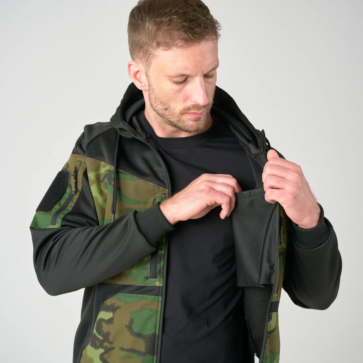 Helikon-Tex ROGUE HOODIE bunda, BLACK/MULTICAM – detail 6