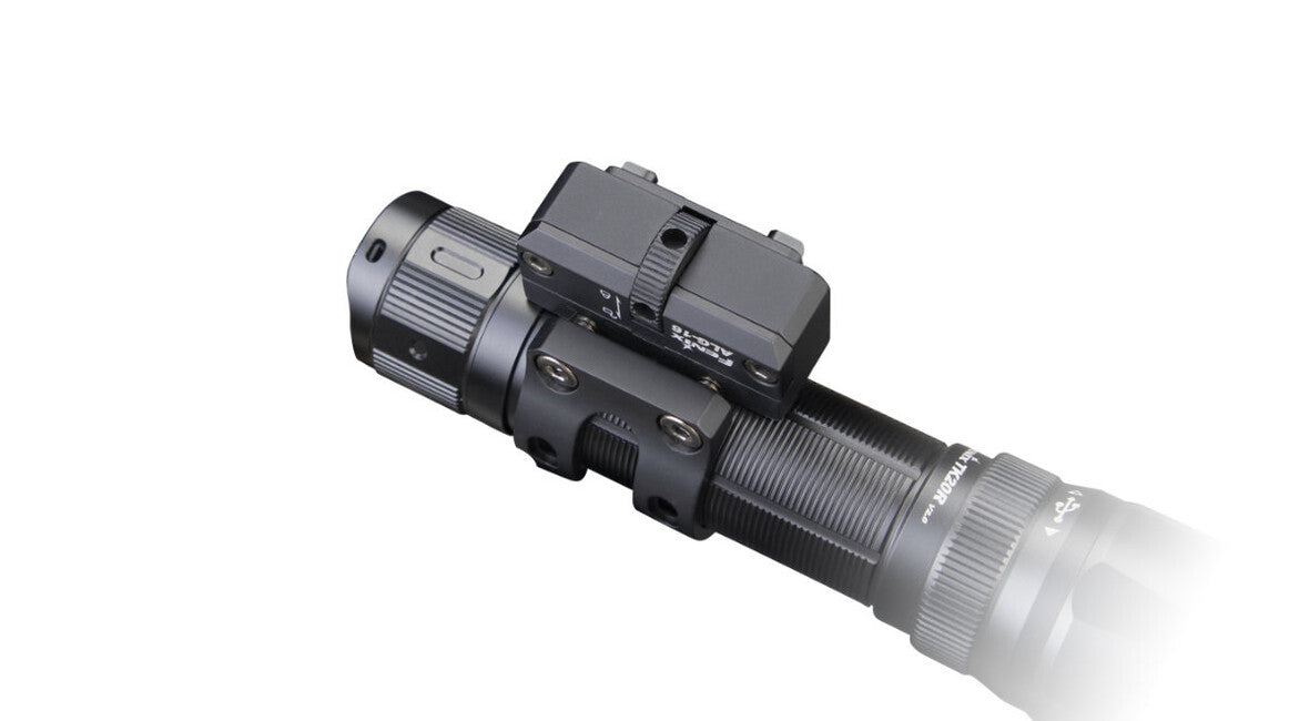 Fenix ALG-16 montaj metalic pentru lanterne pe M-LOK, negre
