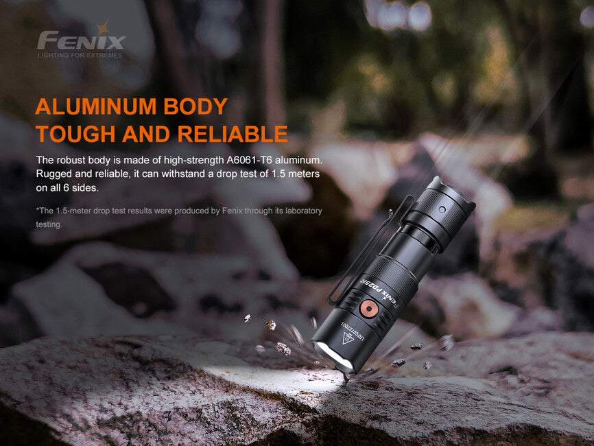 Fenix PD25R lanternă de buzunar