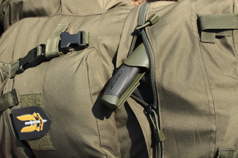 Mora of Sweden Companion cuțit, military green