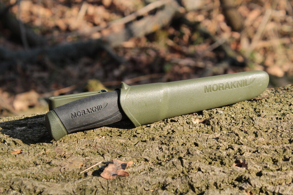Mora of Sweden Companion cuțit, military green