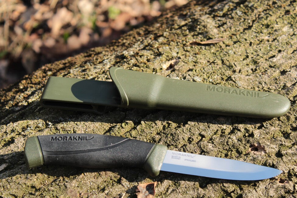 Mora of Sweden Companion cuțit, military green