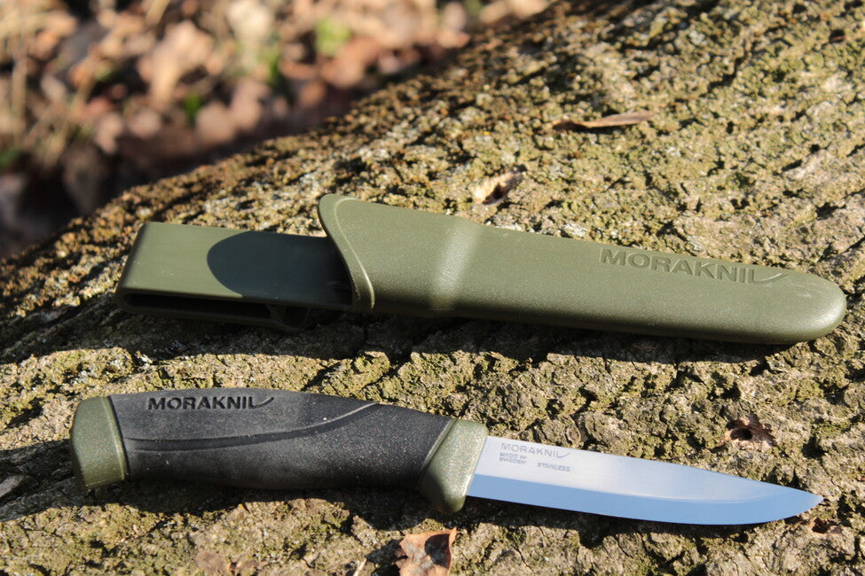 Mora of Sweden Companion cuțit, military green