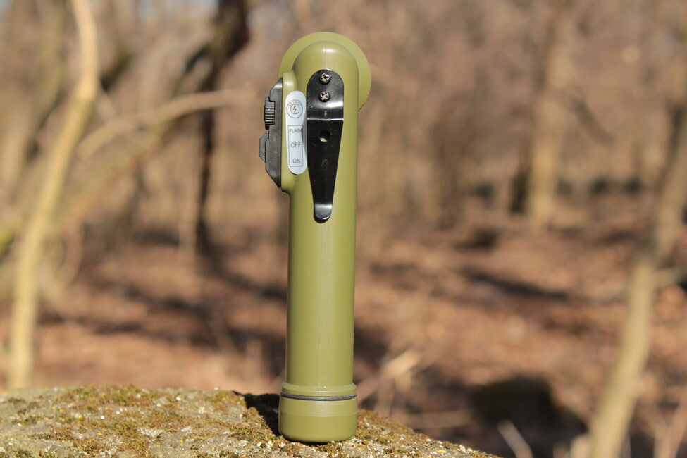Mil-Tec Army 6 lanternă LED 16cm, oliv