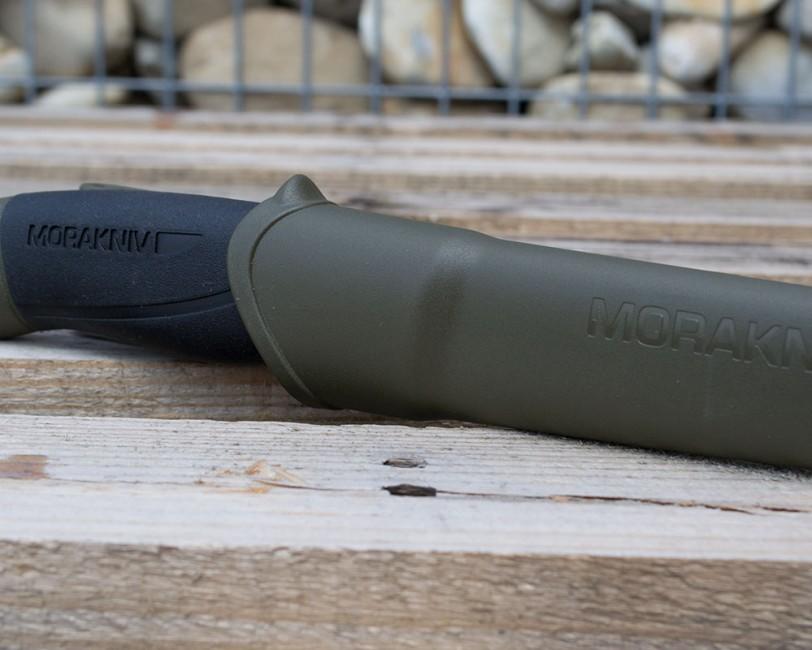Mora of Sweden Companion HeavyDuty cuțit MG, oliv