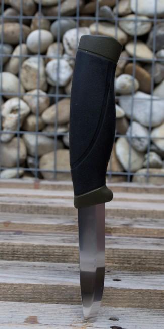 Mora of Sweden Companion HeavyDuty cuțit MG, oliv