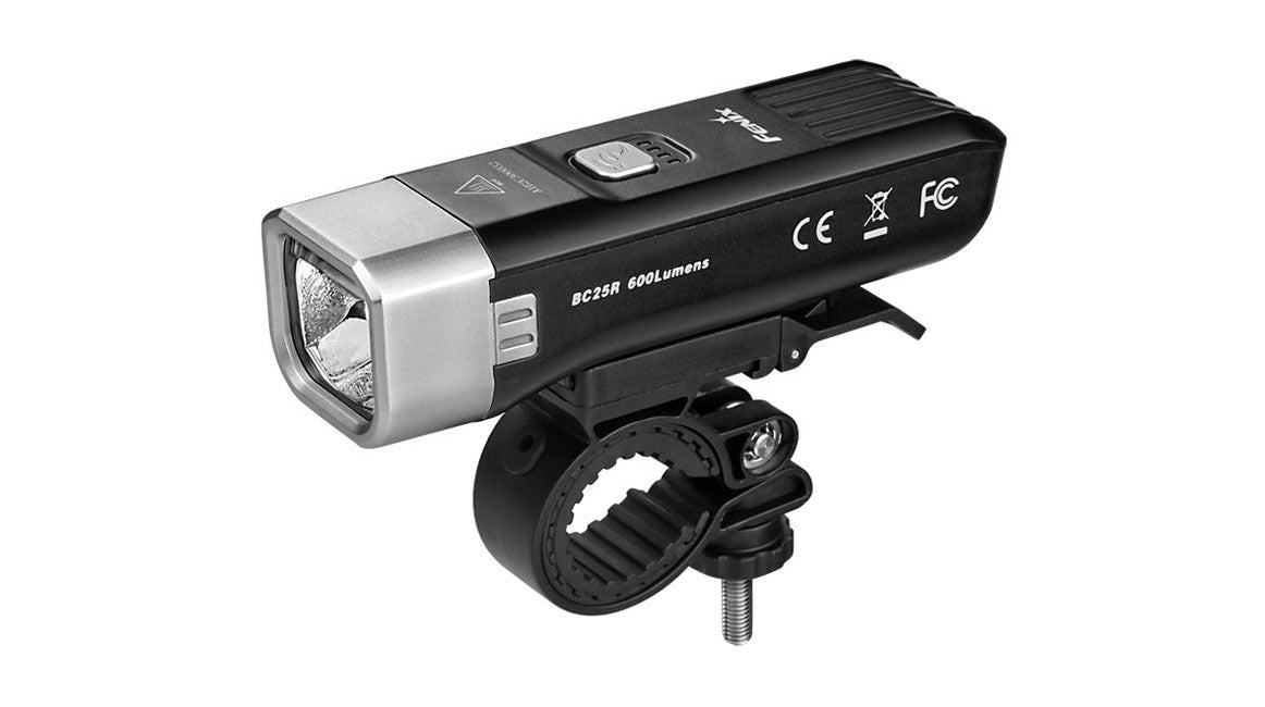 Fenix BC25R lanternă pentru bicicletă 600 lumeni