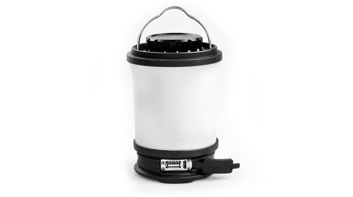 Fenix CL30R lanternă reîncărcabilă 650 lumeni