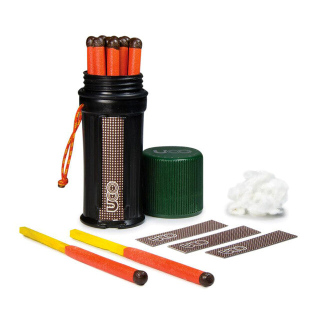 UCO Titan Match Kit chibrituri rezistente la furtună