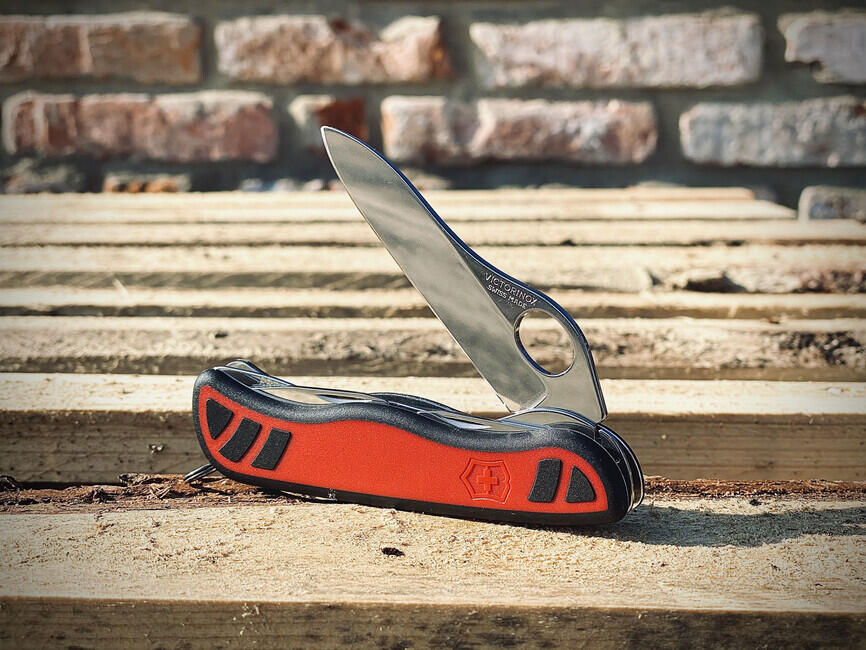 Victorinox Forester Briceag VX, roșu-negru, 111mm