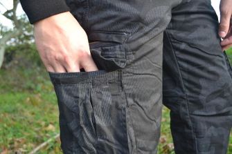 Loshan Roberto pantaloni izolați bărbați model night camo